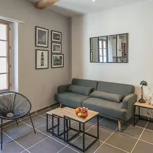  Appartement Cœur De Au Pied De La Sorgue