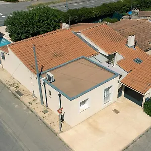  Appartement Le Nid'isle. Un Petit Nid Douillet Proche De Tout.