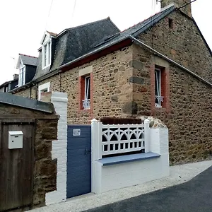 La Petite Maison Du Portrieux Hébergement de vacances Saint-Quay-Portrieux